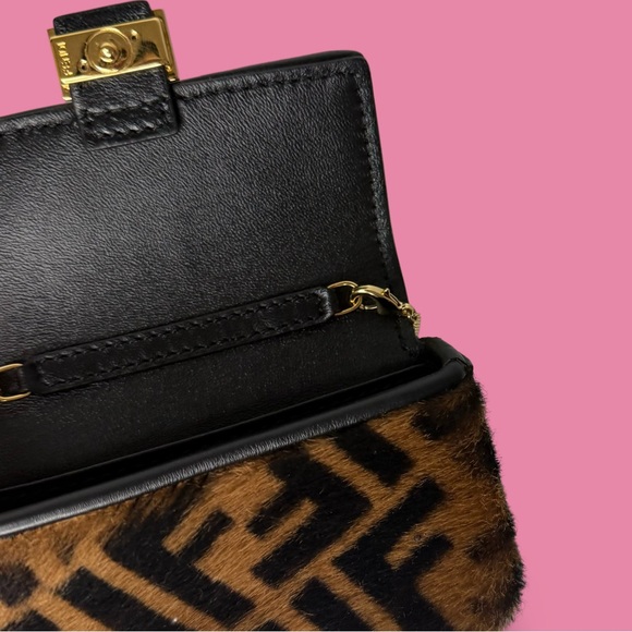 Fendi Sherling Zucca Baguette Nano Bag Charm - Picture 9 of 12